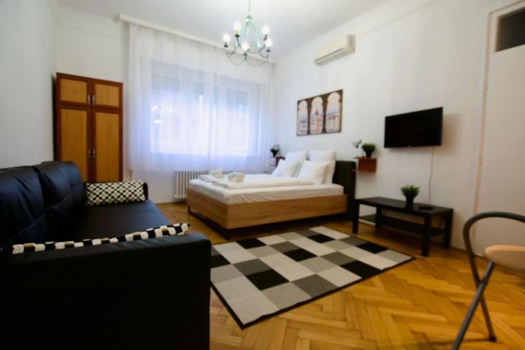 Apartmán Standard By Hi5- Aranykez Budapešť